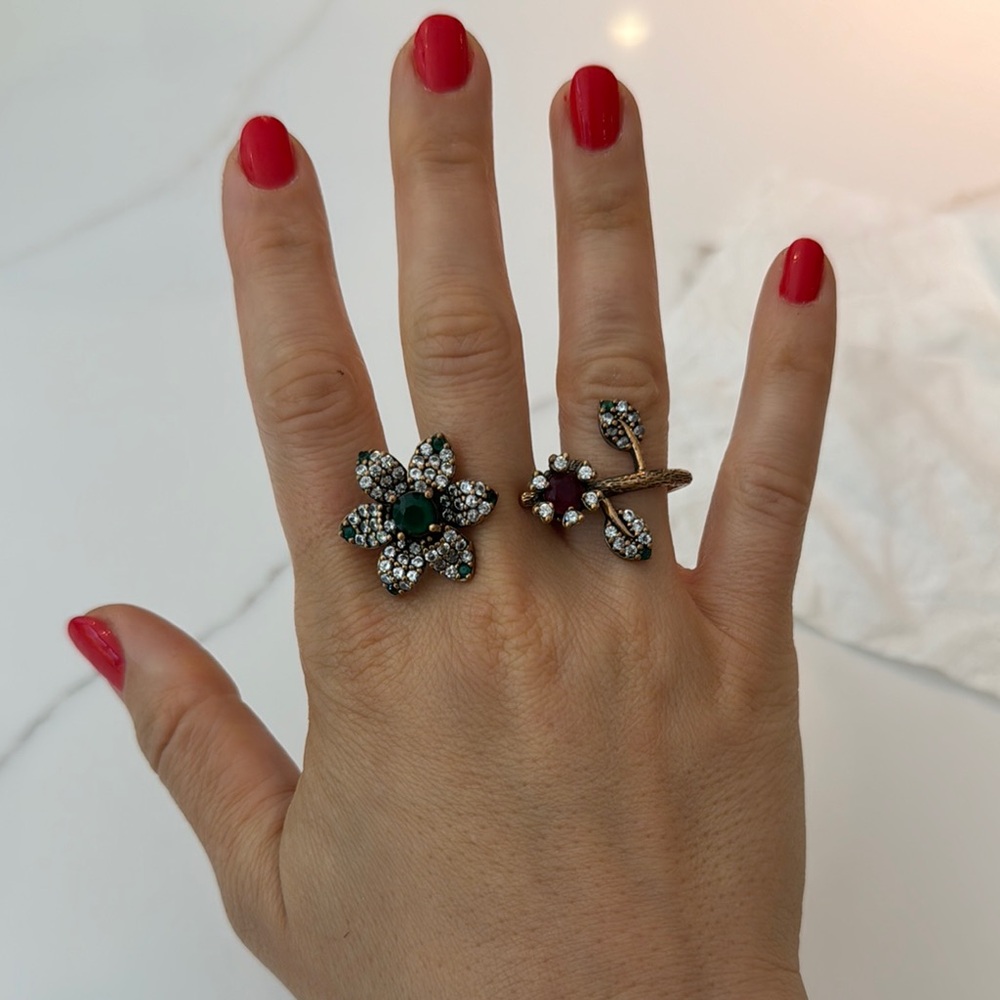 Elegant Floral Crystal Double Ring